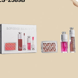 مستحضرات تجميل للشفاه من علامة LoveMe Beauty