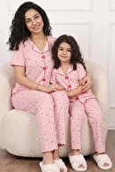 Niket Life طقم بيجامة نسائي من الفيسكوز بتصميم قلب صغير ومضلع وياقة على شكل V وأكمام قصيرة وقصة تحت الطول الطاقي